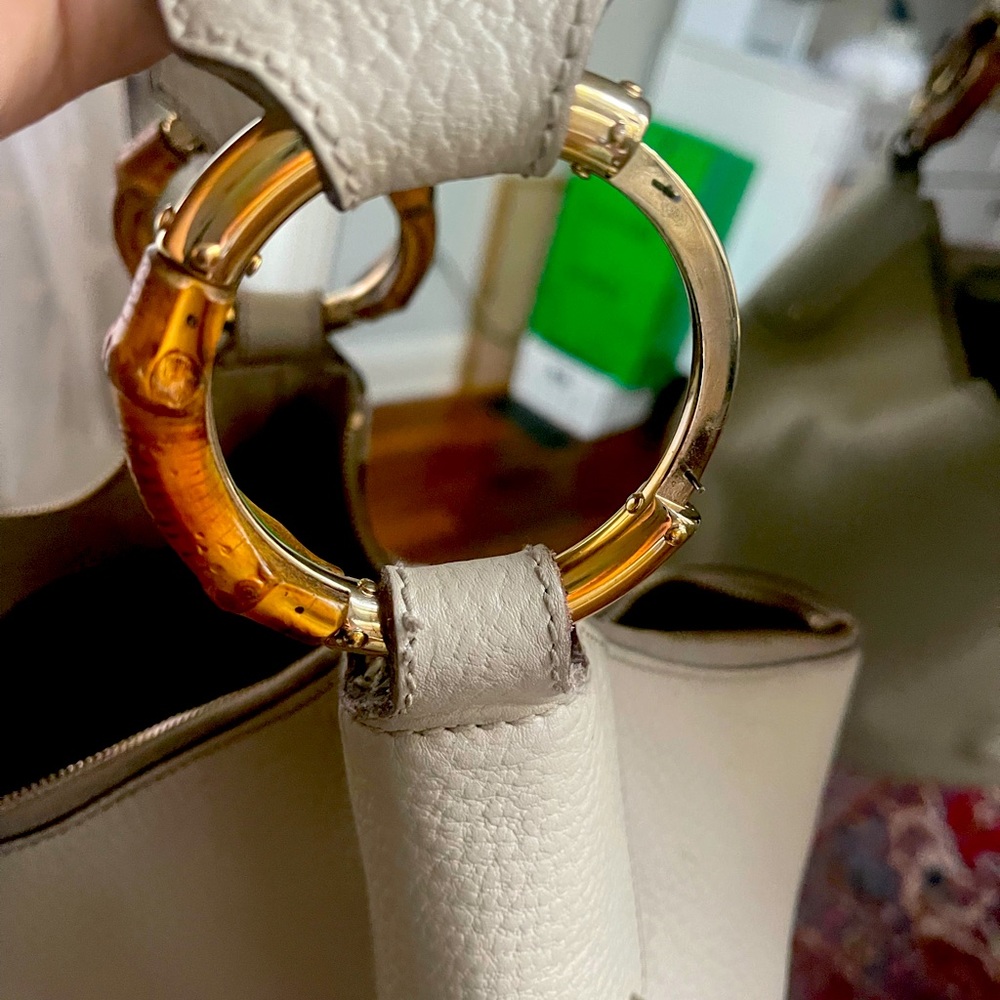 Gucci Handbag - Picture 4 of 5